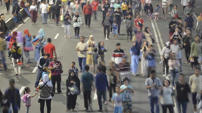Warga Jakarta berharap pemerintah tak asal-asalan dalam menentukan kebijakan pemindahan ibu kota karena jika keliru dampaknya bisa merugikan warga negara.