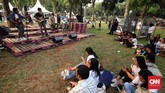FOTO: Piknik di Lapangan Banteng Rayakan HUT Ke-492 Jakarta Pemprov DKI Jakarta berkolaborasi dengan sejumlah komunitas kreatif menggelar bazar berkonsep piknik di Lapangan Banteng, Jakarta Pusat.