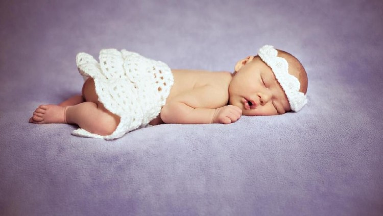 20 Nama Bayi Perempuan Awalan I dengan Beragam Makna Intip daftar nama bayi perempuan awalan I dengan berbagai makna ini yuk, Bun.