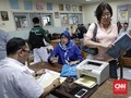 Khofifah Permudah Anak-anak Nakes Corona Masuk SMA/SMK Negeri