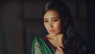 Ayu Ting Ting tampil memukau dengan balutan gaun mewah dalam video klip Apalah Cinta yang berkolaborasi dengan artis Turki&comma; Keremcem&period;