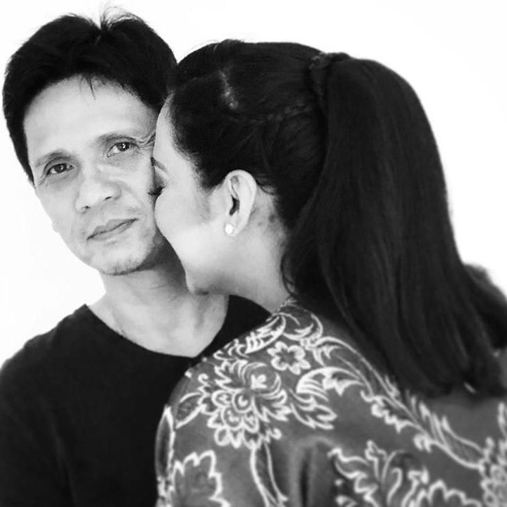 <p>Aih, Gilang malu-malu nih rupanya. <em>He-he-he.</em> (Foto: Instagram/ @shahnaz_haque)<br /><br /></p>