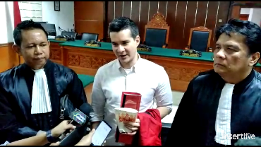 img-title Keluarga Merasa Tak Adil Steve Emmauel Divonis 9 Tahun Penjara