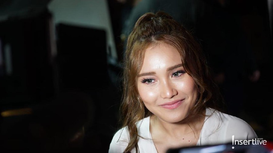 Ayu Ting Ting memenangkan sejumlah penghargaan musik di Indonesia.