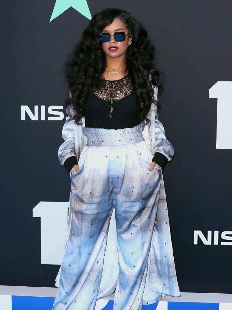 Enam pakaian terbaik di ajang BET Awards 2019. Ada siapa saja?