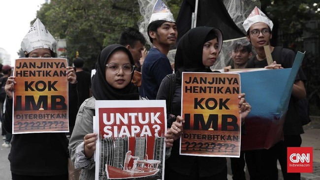 Menteri ATR/BPN Sofyan Djalil mengatakan pemerintah tak akan segan membongkar bangunan yang tak sesuai standar sebagai kompensasi pelonggaran ketentuan IMB.