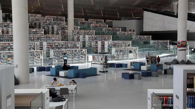 Perpustakaan Nasional Qatar bisa menjadi destinasi wisata baru bagi turis yang gemar membaca buku.