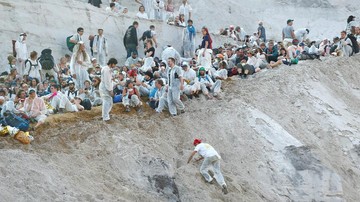 Environmental activists sit inside a pit of Garzweiler open cast brown coal mine during a protest against the climate change near Duesseldorf, Germany June 22, 2019. REUTERS/Thilo Schmuelgen
