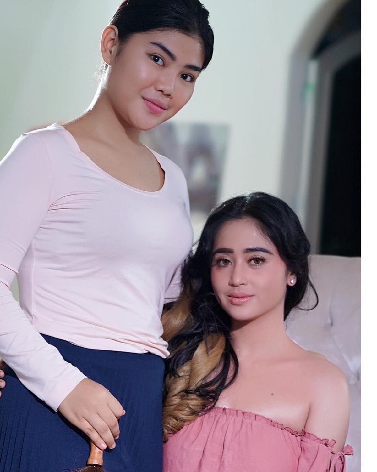 Disebut buto ijo&comma; begini lho transformasi Rosa Meldianti hingga bak cinderella&period;