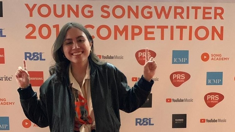 Berprestasi di bidang musik, Andrea Turk mewarisi bakat musik sang kakek buyut, WR Supratman.