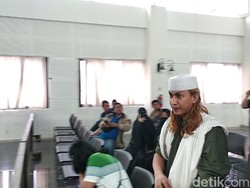 Habib Bahar Vs Bapas Bogor, Sidang Perdana Bahas Kelengkapan Berkas