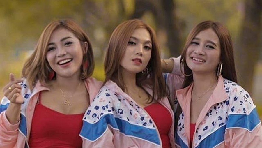 Beberapa penyanyi dangdut dunia yang sukses di mancanegara