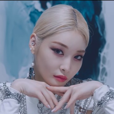 Lirik Lagu Snapping - Chungha
