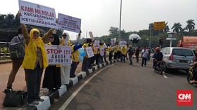 Demo MK, Orator Sindir 'Kecurangan Bagian Demokrasi'