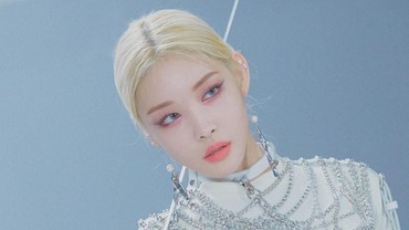 img-title Comeback, Kim Chungha Rilis Musik Video Snapping