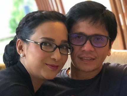 Tips Langgeng ala Shahnaz Haque & Suami: Jangan Gengsi Minta Maaf