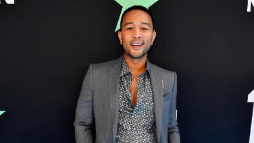 Lirik Lagu Memories - John Legend