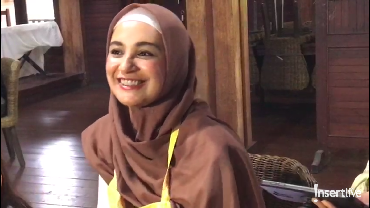img-title Insiden Shireen Sungkar Gandeng Tangan Suami Dewi Sandra