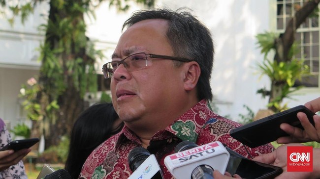 Menteri PPN/Bappenas Bambang Brodjonegoro menyatakan pertumbuhan ekonomi RI pada tahun ini tak akan mencapai di atas 5,3 persen meski berbagai upaya dilakukan.