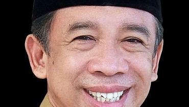 Pelawak Komar Ditangkap Polisi Atas Kasus Dugaan Pemalsuan Ijazah