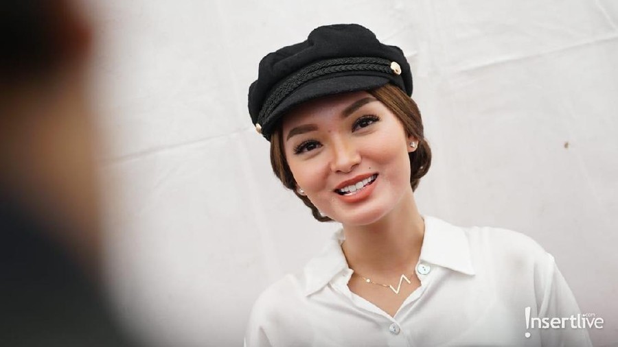 Zaskia Gotik Zaskia Gotik