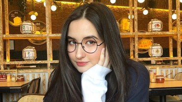 Lirik Lagu I Love You 3000 - Stephanie Poetri