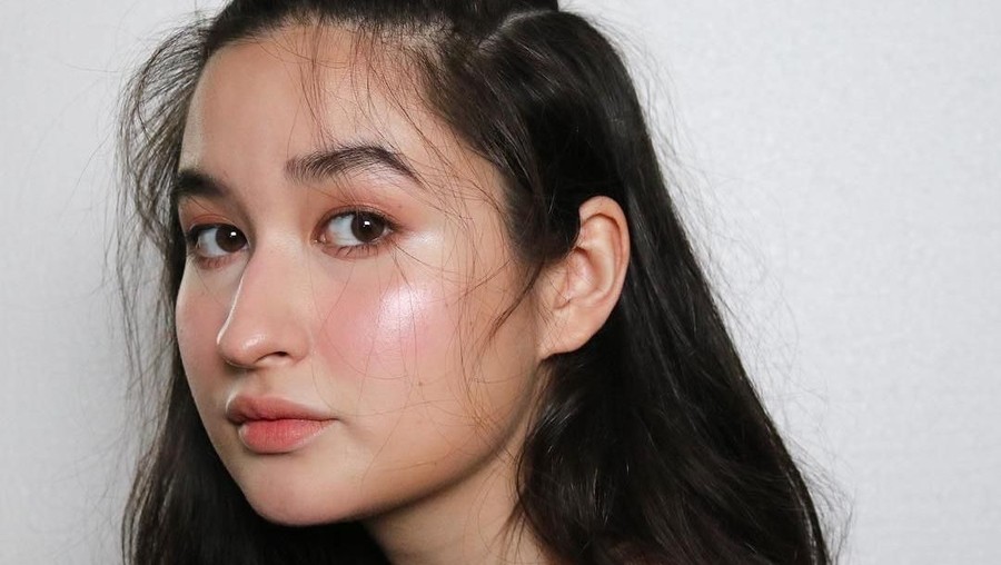 Putri Bungsu Titi DJ Ini dia fakta-fakta mengenai Stephaie Poetri, anak Titi DJ yang bersuara merdu.