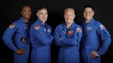 FOTO : SpaceX Luncurkan Roket Pembawa Misi Demo Teknologi SpaceX berhasil meluncurkan roket Falcon Heavy yang membawa misi demonstrasi teknologi NASA untuk membantu membawa astronaut Amerika Serikat ke Mars.