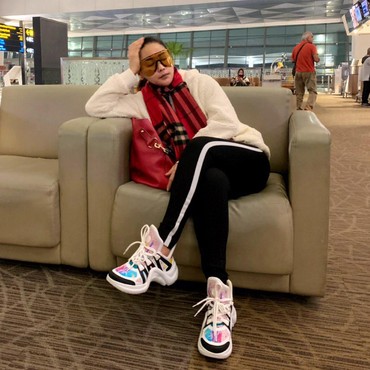 Koleksi Barang Mewah Para Artis Dangdut Indonesia