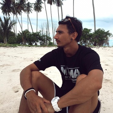 Telusuri Indahnya Derawan, Dari Pulau Spongebob Hingga Labuan Cermin