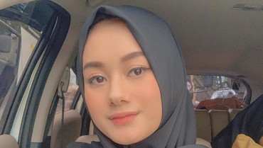 img-title Dinda Hauw Mantap Berhijab setelah Mimpi Buruk