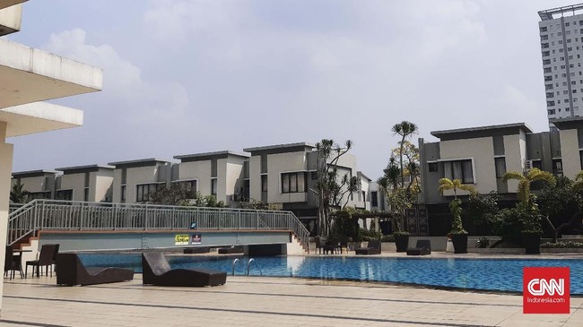 Anies Baswedan mengatakan hunian di atas Thamrin City bernama Cosmo Park sudah memenuhi ketentuan, baik HGB, IMB, maupun Sertifikat Laik Fungsi (SLF).