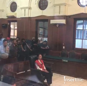 Vanessa Angel Divonis 5 Bulan