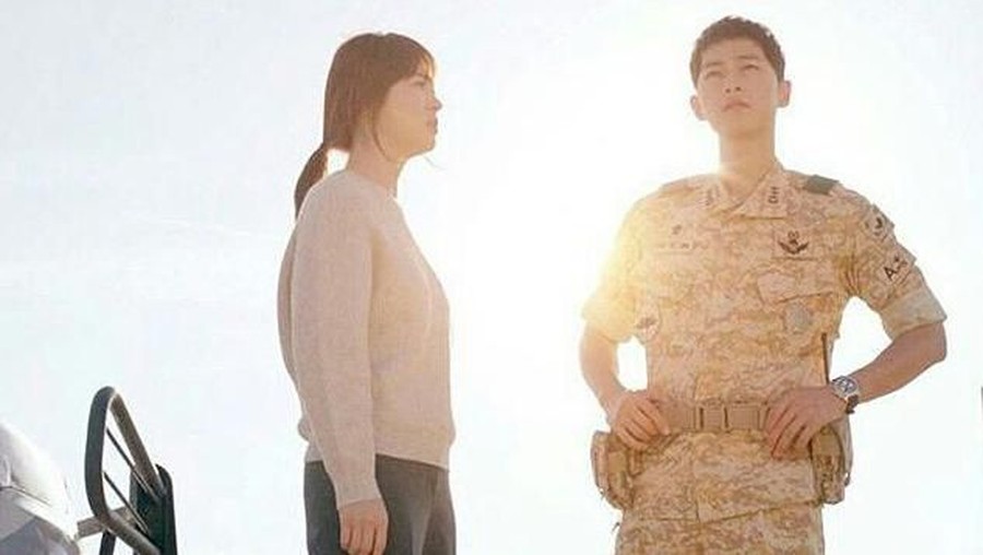 Pasangan yang dijuluki 'song-song couple' ini dikabarkan akan bercerai, para netizen mengatakan ini tidak aneh.