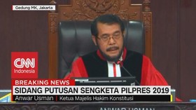 VIDEO: Buka Sidang, Ketua MK: Kami Hanya Takut Pada Allah