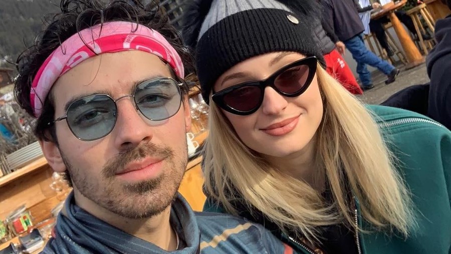Persiapan pernikahan Sophie Turner dan Joe Jonas di Paris. 