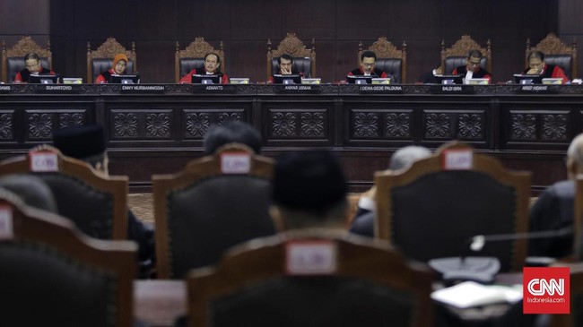 Calon anggota legislatif DPRD Jawa Timur dari Partai Demokrat Zahrul Jihad menggugat hasil perolehan suara rekan sesama caleg dari Demokrat, Dian Ayunita.