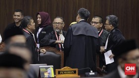 BW Walk Out di MK saat Eddy Hiariej Maju Bicara sebagai Ahli Prabowo
