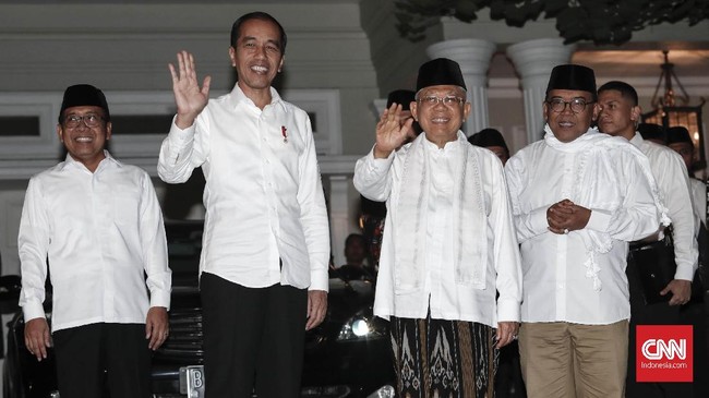 Jokowi dan Ma'ruf dijadwalkan memberikan keterangan terkait sidang MK di Bandara Halim Perdanakusuma sebelum bertolak ke Jepang.