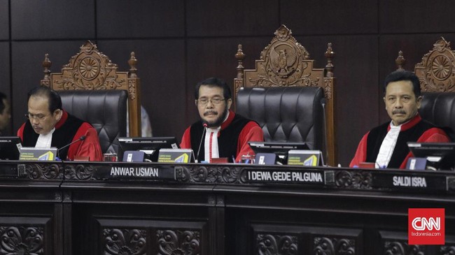 Jubir MK Fajar Laksono mengatakan Ketua MK Anwar Usman bisa terpilih kembali menjadi ketua lembaga tersebut jika dipercaya oleh para hakim konstitusi.