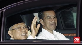 Zaken Kabinet Jokowi Terpasung 'Kutukan Demokrasi Elektoral'