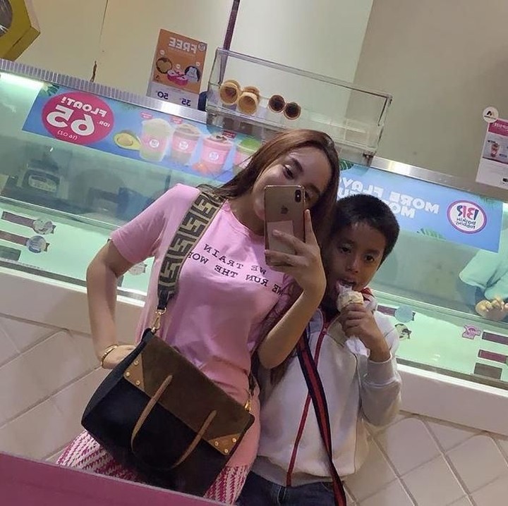 Habis jajan es krim, wefie dulu ah! (Foto: Instagram/ @salmafinasunan)