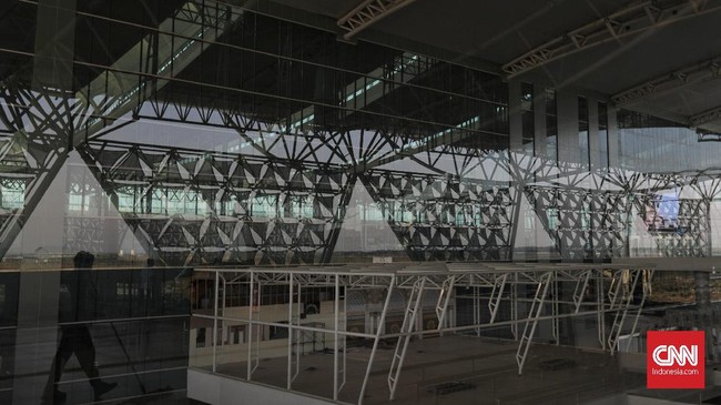 Bandara Internasional Jawa Barat (BIJB) Kertajati resmi beroperasi penuh mulai Minggu (29/10). Bandara sudah dilengkapi dengan akses memadai.