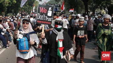 Bukan Keracunan, Dokter Sebut Peserta Aksi di MK Kena Maag