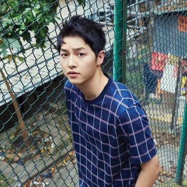 Song Joong Ki Resmi Jomblo dalam 1 Bulan ke Depan