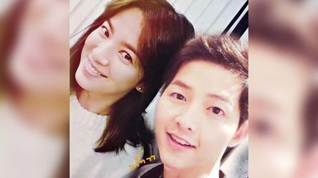 Sebuah sumber menyebut Song Joong Ki tak pernah kembali ke rumah yang ditinggali bersama istri sejak ia memulai syuting film 'Arthdal Chronicles'.