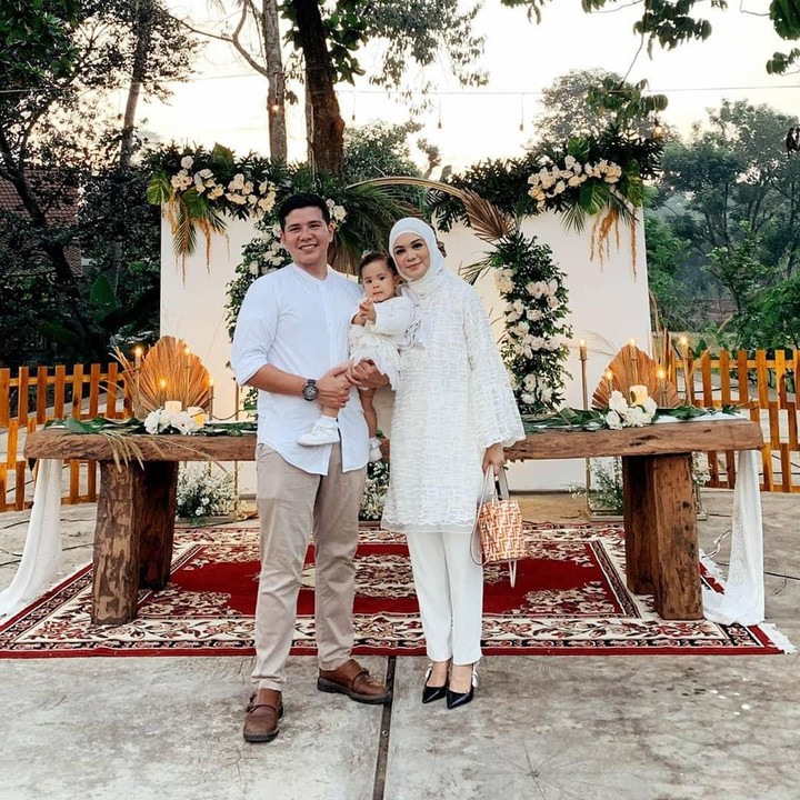 <span class="im">Haykal Kamil menikah dengan Tantri Namira pada 25 Maret 2017. (Foto: Instagram: @haykalkamil)</span>
