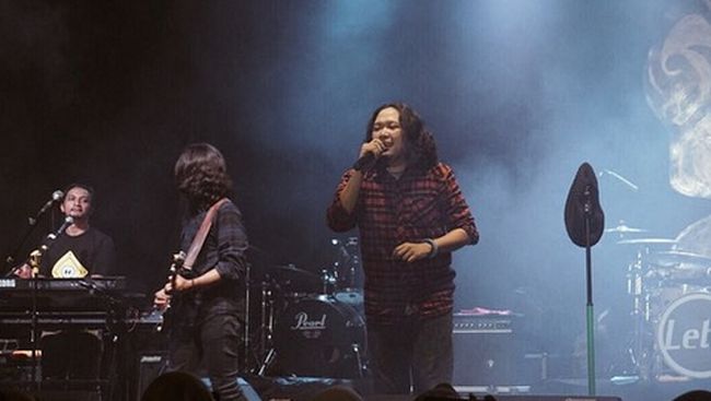 Lirik Lagu Sandaran Hati - Letto