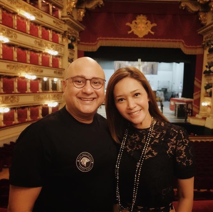 <p>Pasangan ini pun berkesempatan tur melihat Teatro Alla Scala, tempat yang biasanya dipakai penyanyi seriosa, musisi klasik, dan penari balet terkenal untuk tampil. (Foto: Instagram @maiaestiantyreal)</p>