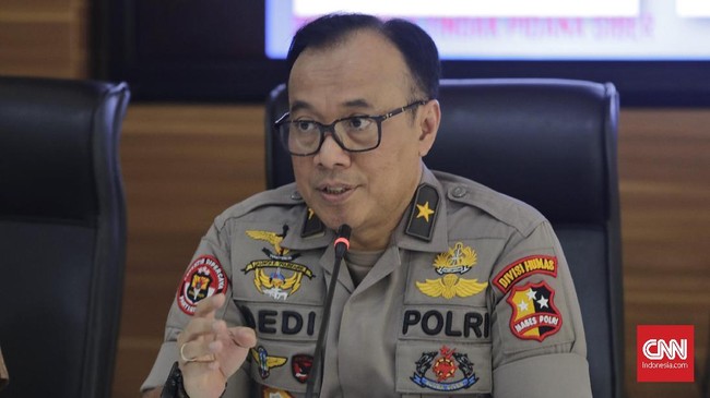 Kadiv Humas Polri Irjen Dedi Prasetyo menyatakan bakal meningkatkan sinergitas dengan TNI yang bakal memiliki Panglima baru yakni Jenderal Andika Perkasa.
